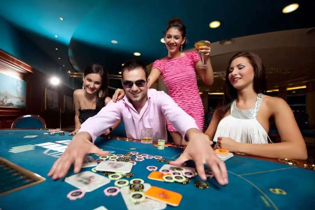 69 ph homepage navigation guide showing sportsbook and casino entry points